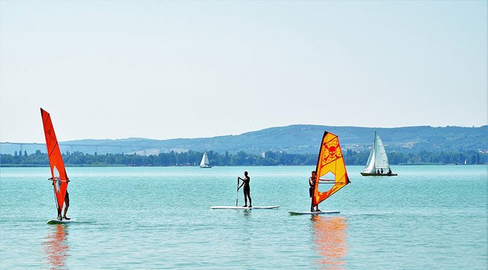 Windsurfing za granicą - czyli gdzie jechać poza sezonem w Polsce