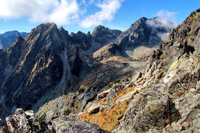Ukryte szlaki w Tatrach i apartamenty w Zakopanem, czyli jak nie zaznać tłoku w górach