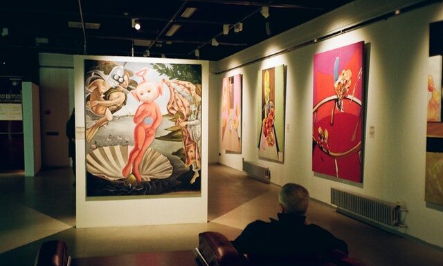 Wirtualny spacer po muzeum