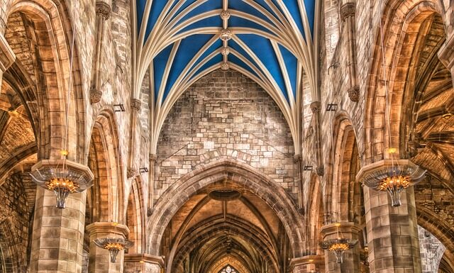 Co warto zobaczyć w okolicach Edynburga?