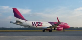 Czy Wizzair lata do Edynburga?