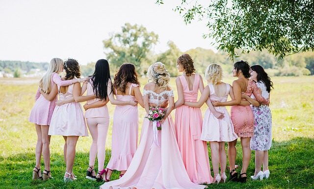 Czy mężczyźni mogą nosić sukienki? Czy mężczyźni mogą nosić sukienki?