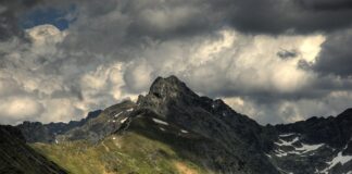 Ile osób zginęło na Świnicy?