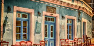 Ile kosztuje wstawienie drzwi w UK?