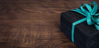 Co na prezent z Polski dla obcokrajowca?