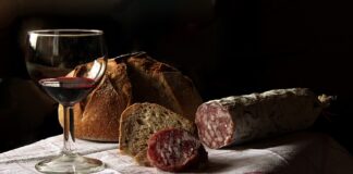 Czy można wwieźć kiełbasę do UK?