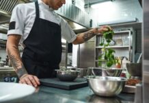 Aneks kuchenny czy restauracja – co wybrać decydując się na wynajem apartamentu w Zakopanem? Aneks kuchenny czy restauracja - co wybrać decydując się na wynajem apartamentu w Zakopanem