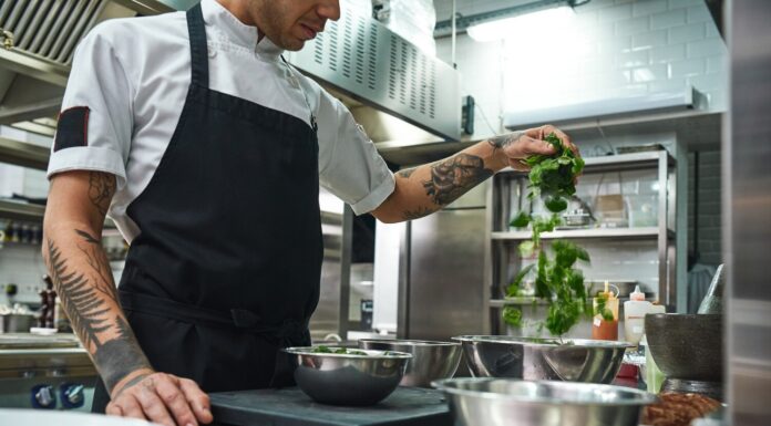 Aneks kuchenny czy restauracja - co wybrać decydując się na wynajem apartamentu w Zakopanem